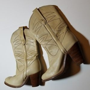 Vintage Frye Western Heel Boots size 6.5 B